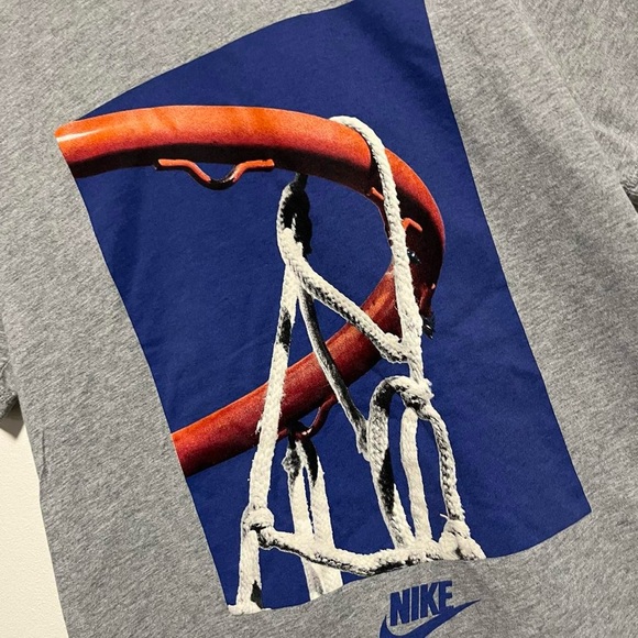 Nike Basketball Graphic T Shirt Green - (S) - Picture 4 of 5